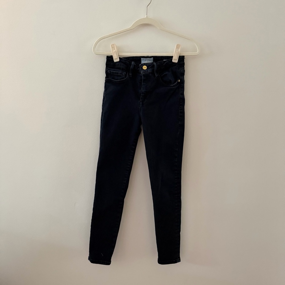 Frame Le One Skinny Jeans